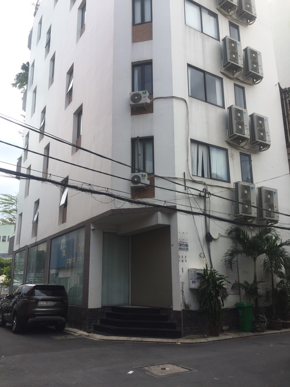 Bán Building 3 MT Cộng Hòa P.12 Q.Tân Bình ,DT: 9m x 30m , Hầm 8 tầng , HĐT: 350 tr/th , Giá 92 tỷ TL