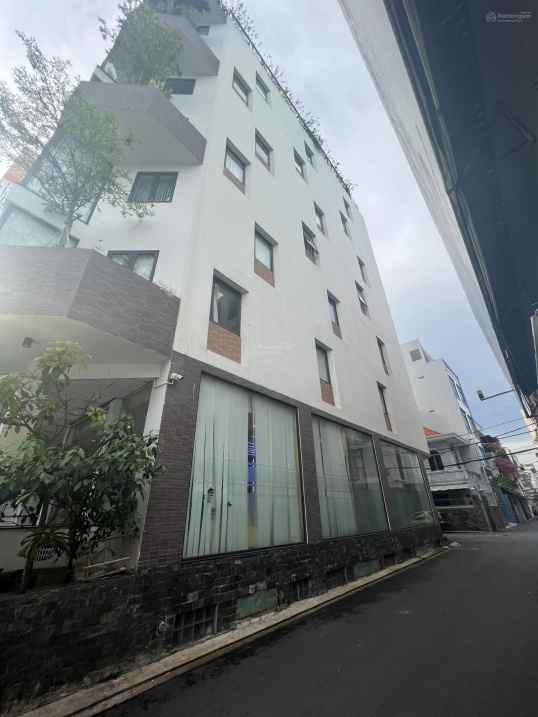 Bán nhanh tòa nhà góc mặt tiền 348 Cộng Hòa, Tân Bình. DT 9x27m (hầm 8 lầu) HĐT 350tr giá 90 tỷ 