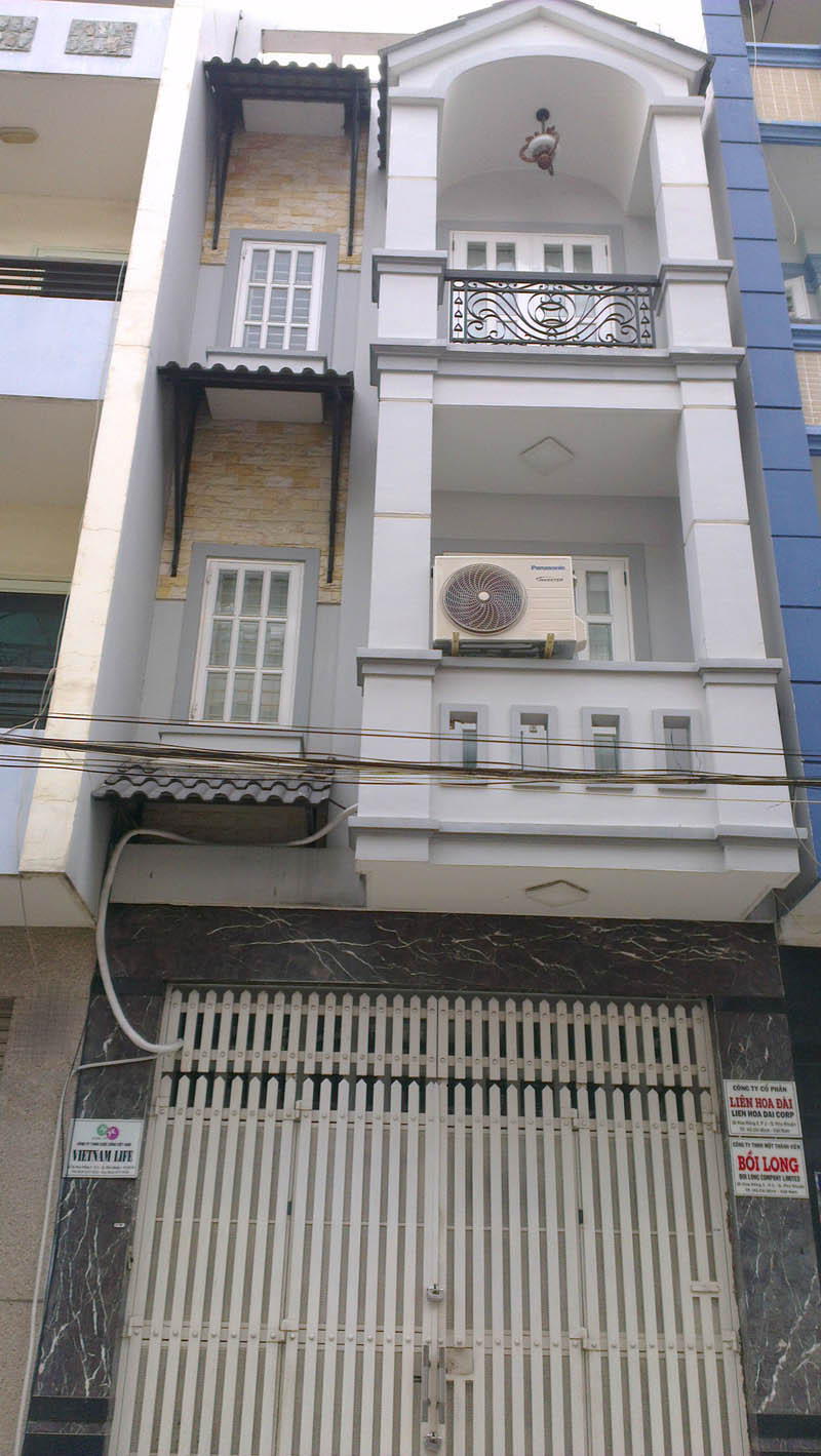 Nhà mặt tiền đường Trường Sơn - Đồng Nai, Q.10, 4.2x20m, trệt lửng 2 lầu ST, giá 17.5 tỷ