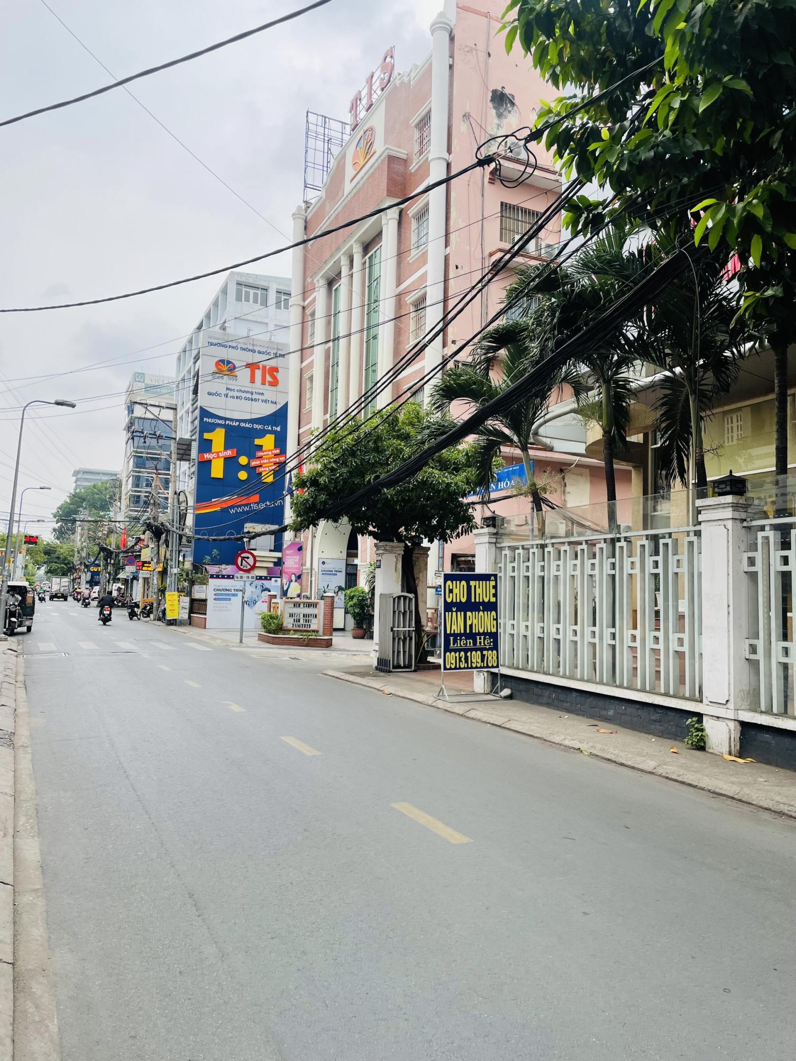 Mặt Tiền Nguyễn Trọng Tuyển, Phường 10, Quận Phú Nhuận - ngang 9.2 x 18m 
