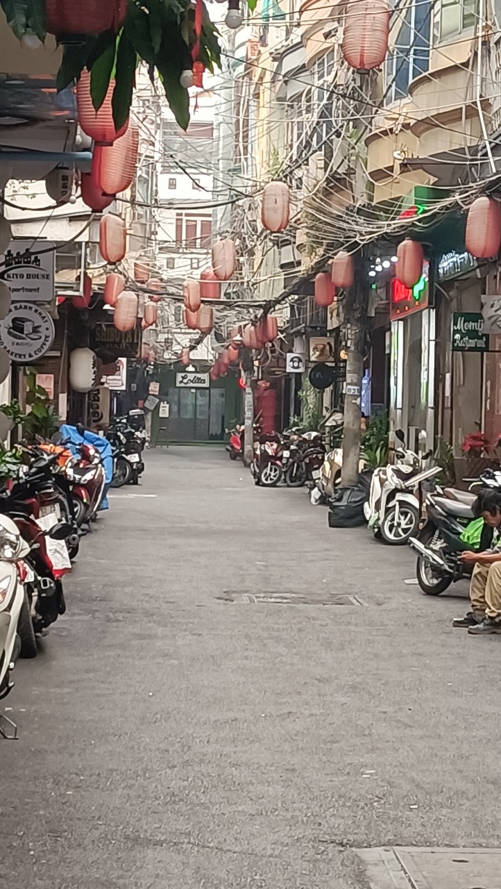 Bán Nhà Mặt Tiền 8A Thái Văn Lung, Q1 - khu phố nhật - chủ giảm 15 tỷ 