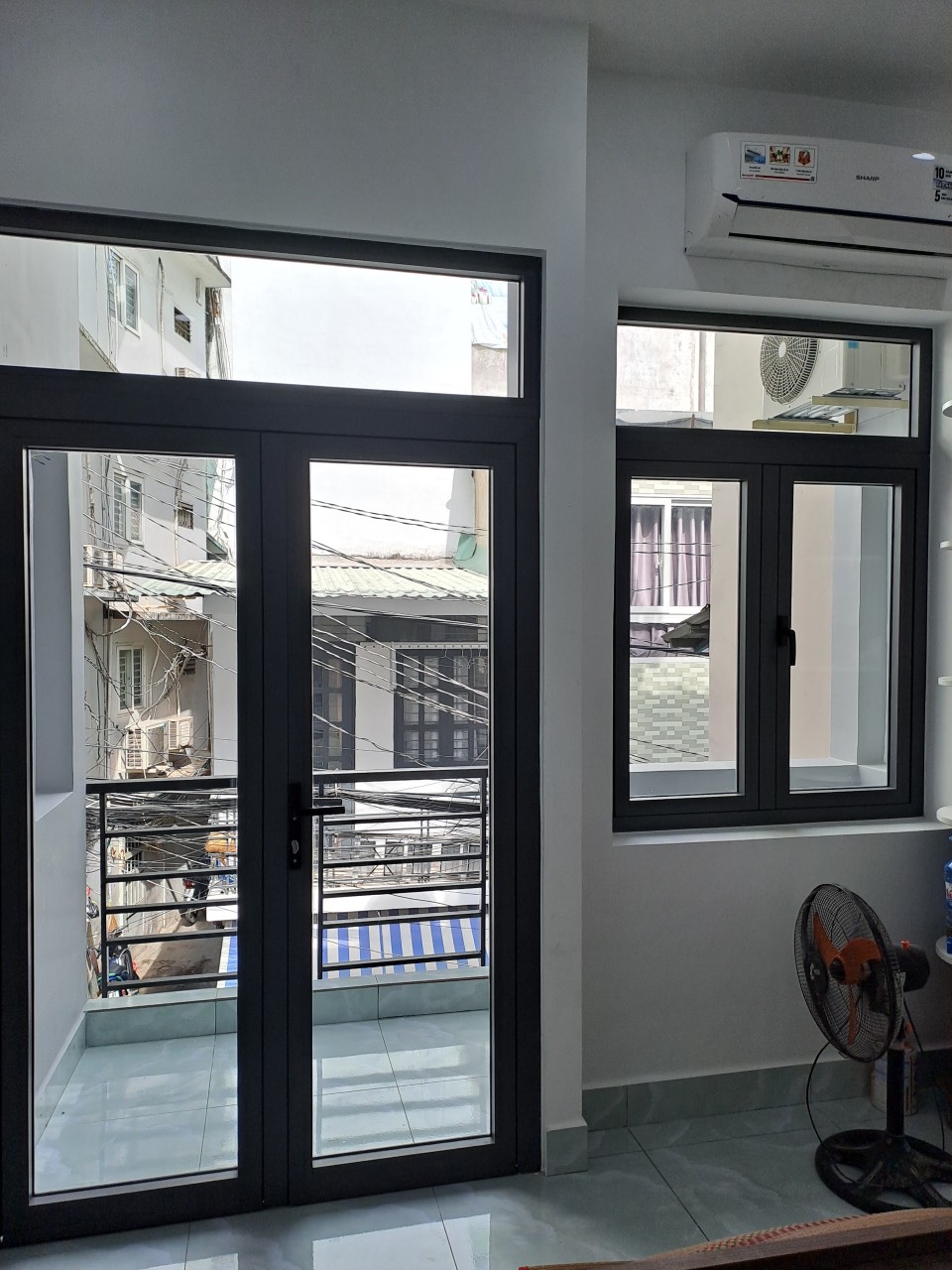 Cần tiền Bán căn nhà mới đường Lê Hồng Phong, P.1, Q.10 (3,5x11m) 3 tầng, giá 6.8 tỷ TL