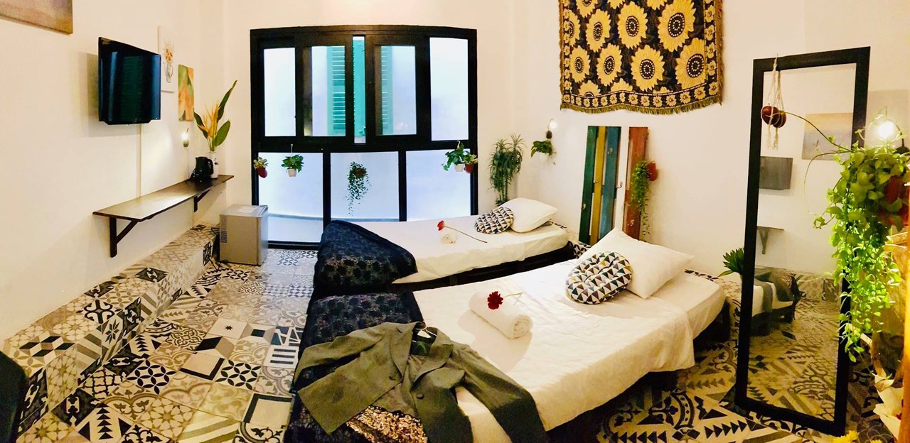 Vỡ nợ ngân hàng bán gấp Hostel đường Nguyễn Trãi, p.NCT ,Q.1(3,8x16m) 5 tầng, giá 14,8 tỷ TL