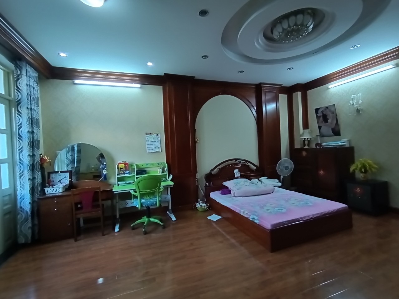 Bán Gấp nhà HXH Nguyễn Thái Bình, P.12, Tân Bình (6,7x18m) 4 tầng, 22 tỷ TL