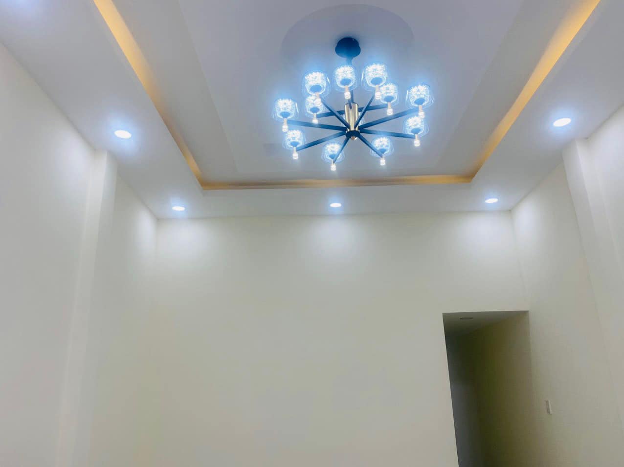 Bán nhanh nhà đường 38 Linh Đông 50m, hẻm xe tải