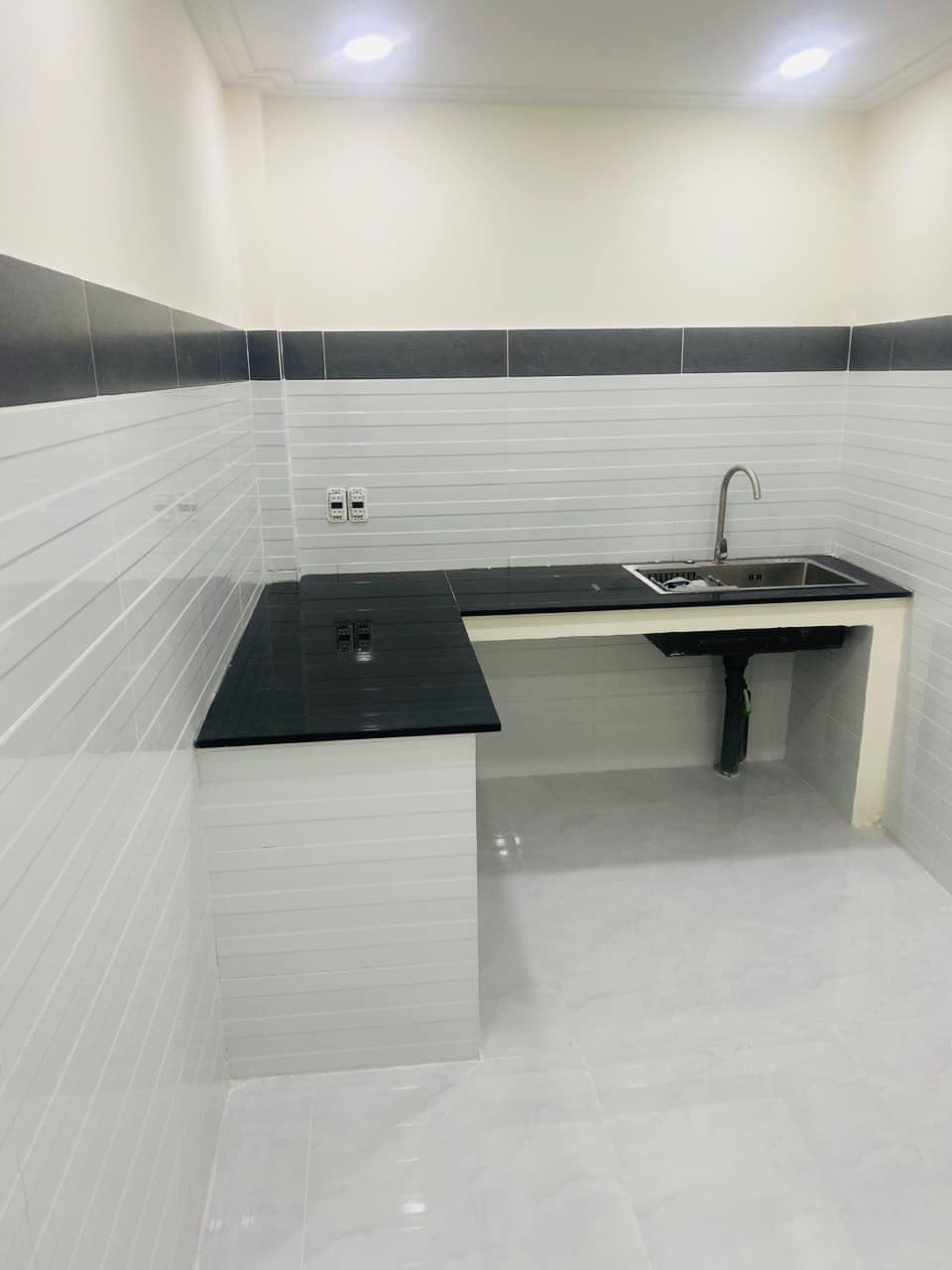 Bán nhanh nhà đường 38 Linh Đông 50m, hẻm xe tải