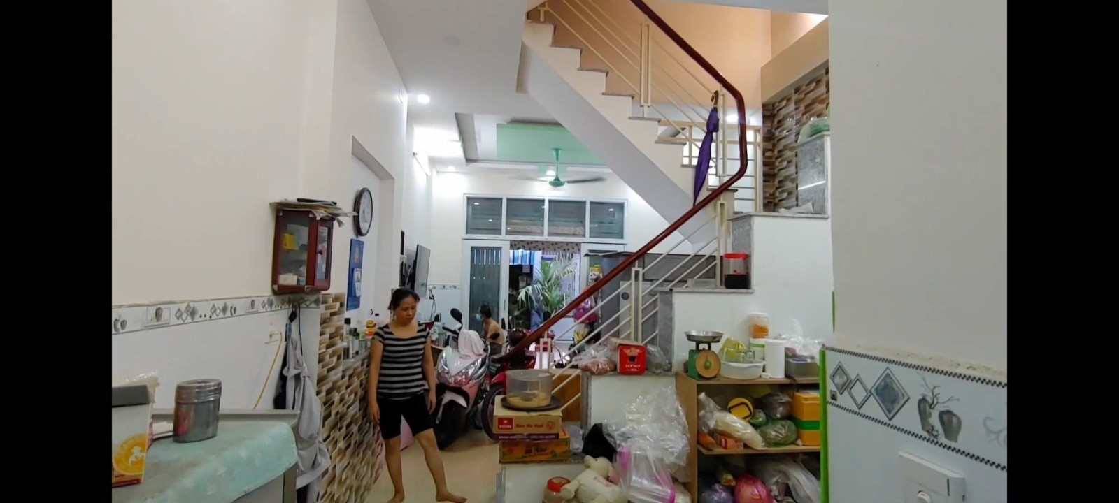 Bán gấp nhà hẻm xe hơi , 4 tầng BTCT Kênh Nước Đen Bình Tân , chỉ  4.4 tỷ. TL