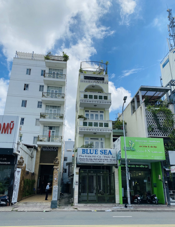 Chính chủ cần bán gấp nhà mặt tiền đường Trương Định, Quận 1. DT: 4,6x20m - kết cấu: 7 tầng