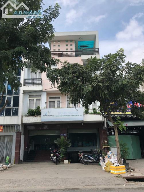 Bán tòa nhà MT Nguyễn Hoàng P. An Phú Quận 2. DT: 8x20m hầm 4 tầng, giá: 48tỷ