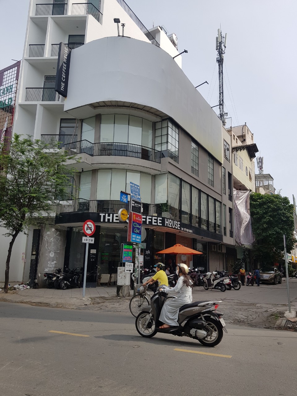 Bán gấp MT Hòa Hưng ngay CMT8 4x18m, nhà cấp 4 giáchỉ 16 tỷ TL
