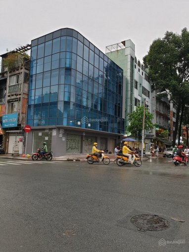 Bán tòa nhà Bệnh viện Y học Nguyễn Chí Thanh, P3, Q10 85 tỷ