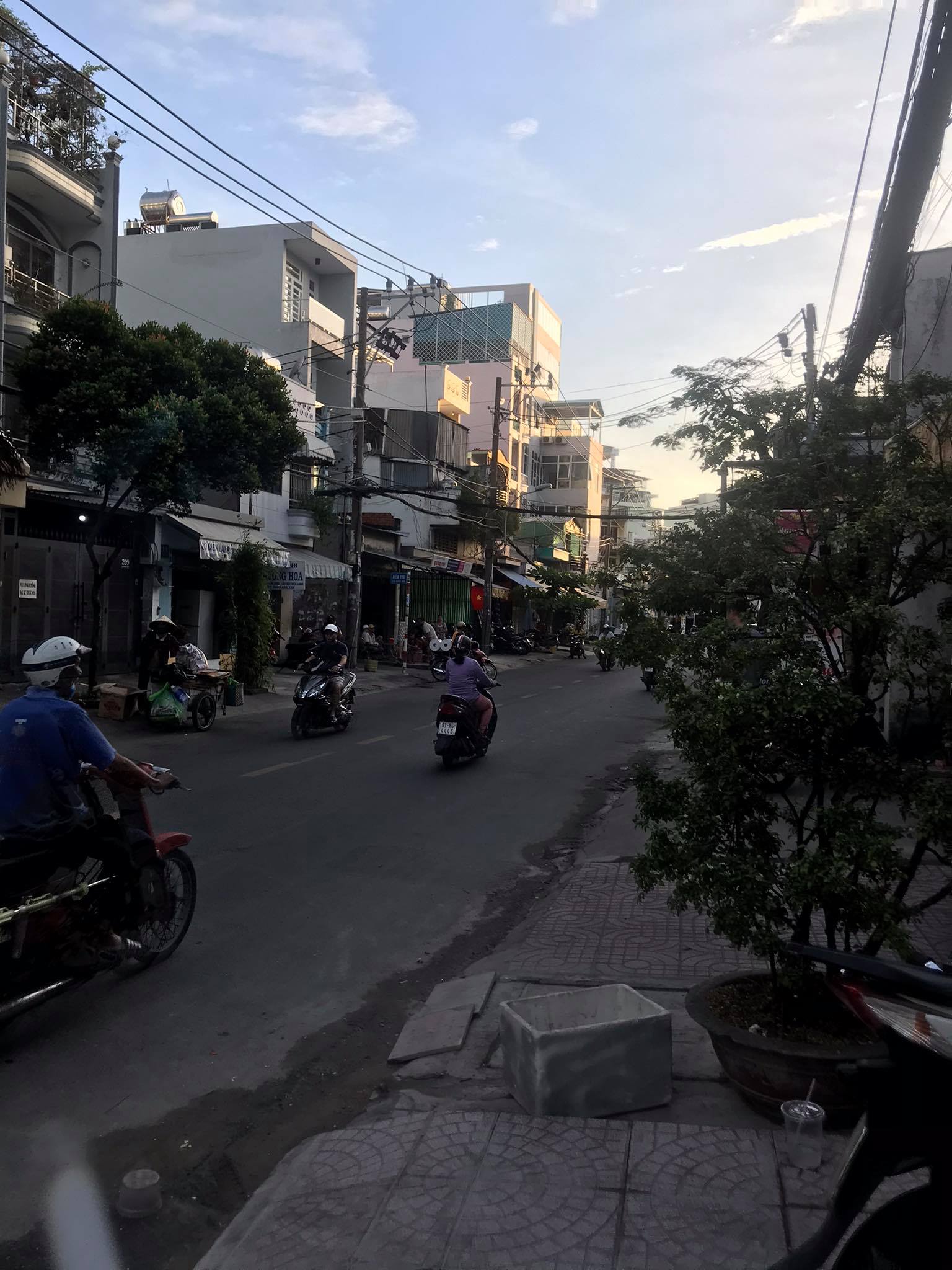 Bán (2 MT) Khuông Việt, Tân Phú, 4.5 x 20m (giá 14.8 tỷ).