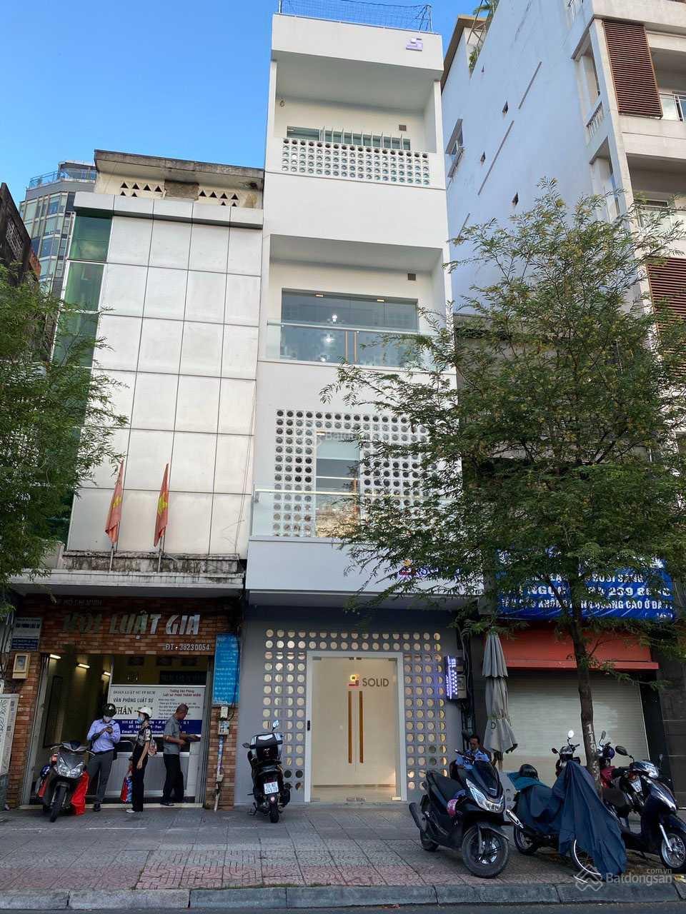 Bán nhà mặt tiền gần đường Trần Hưng Đạo, P. 6, Quận 5 (4.2x18m) nhà 3 lầu, giá chỉ 22 tỷ TL