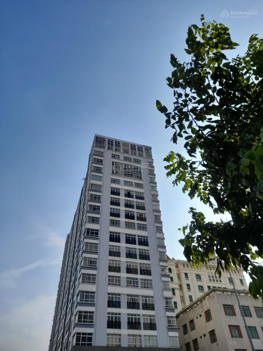 Bán nhà MT trung tâm Bình Thạnh 615 m2 hầm 8 tầng 130 tỷ HĐT sẵn 700tr