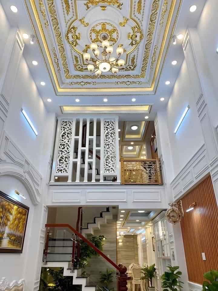Bán nhà 1 trệt 1 lửng 2 lầu ST, giá 5 tỷ480, đường Lê Trọng Tấn , sát Aeon Tân Phú
