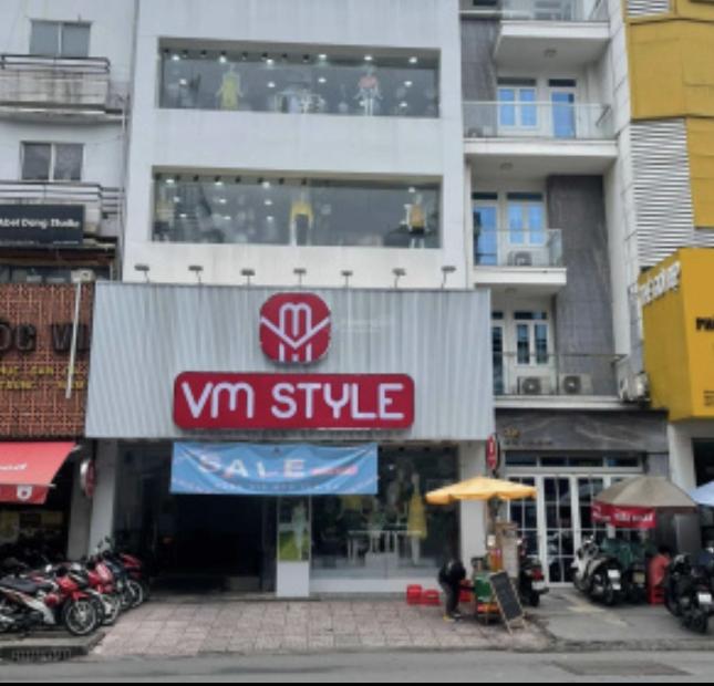 Kẹt nợ bán gấp nhà MT Võ Văn Tần - CMT8 Q. 3, DT: 9x22m 6 lầu - HĐ: 200 triệu/th