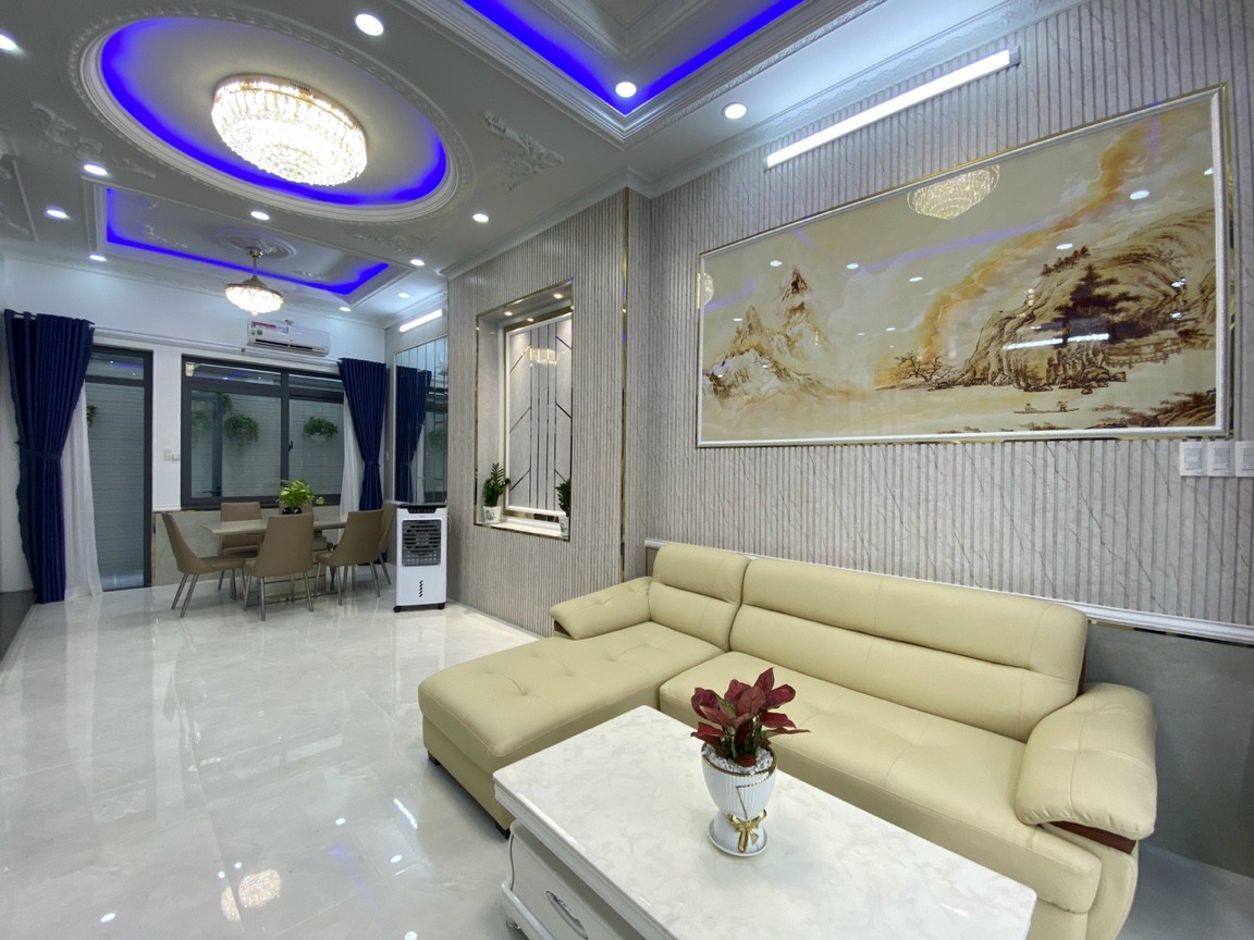 Bán nhà riêng tại Đường Huỳnh Tấn Phát, Xã Nhà Bè, Nhà Bè, Tp.HCM diện tích 80m2  giá 8.2 Tỷ