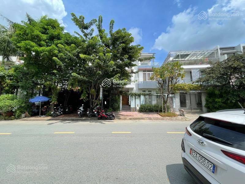 Bán căn nhà tâm huyết mặt tiền đường Nguyễn Văn Hưởng, Quận 2. DT 130m2 giá 35 tỷ thương lượng