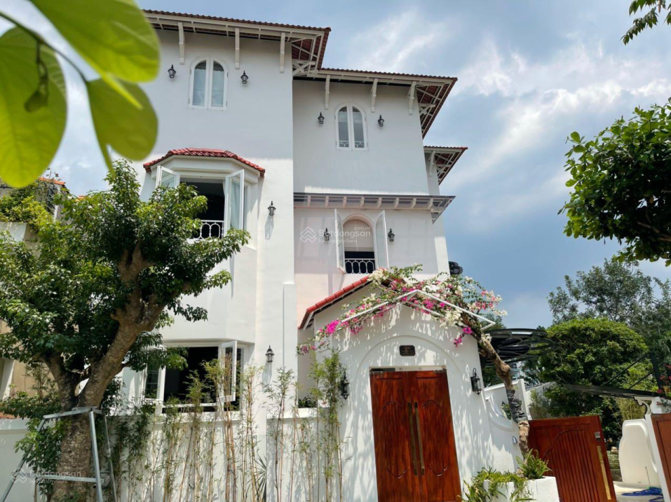 Bán villa 3MT Hồ Biểu Chánh, P11, PN. DT 21x16m (336,3m2), 2 lầu, ST