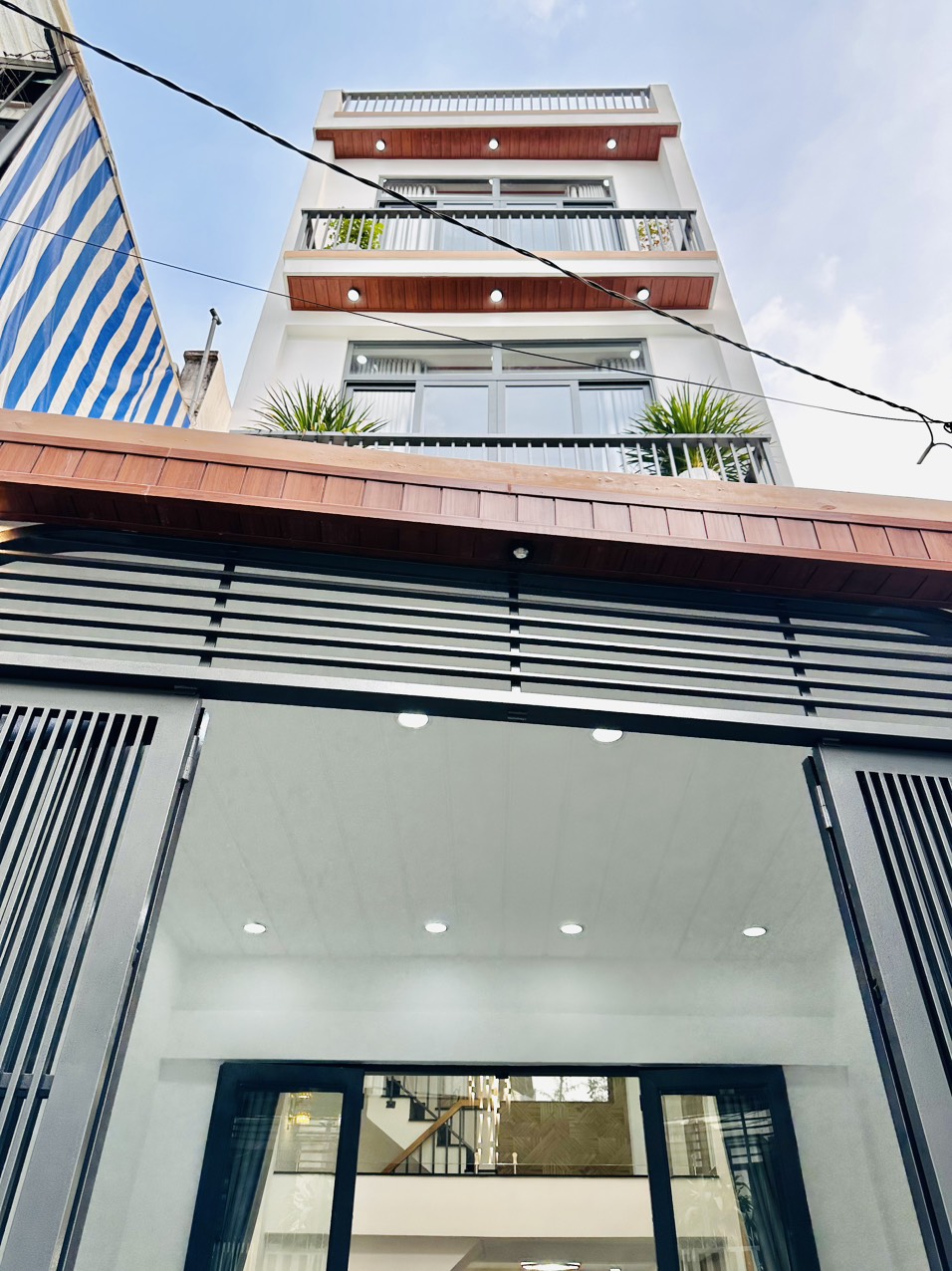 Bán nhà mặt phố tại Đường Lê Văn Sỹ, Phường 13, Phú Nhuận, Tp.HCM diện tích 60m2  giá 12.6 Tỷ