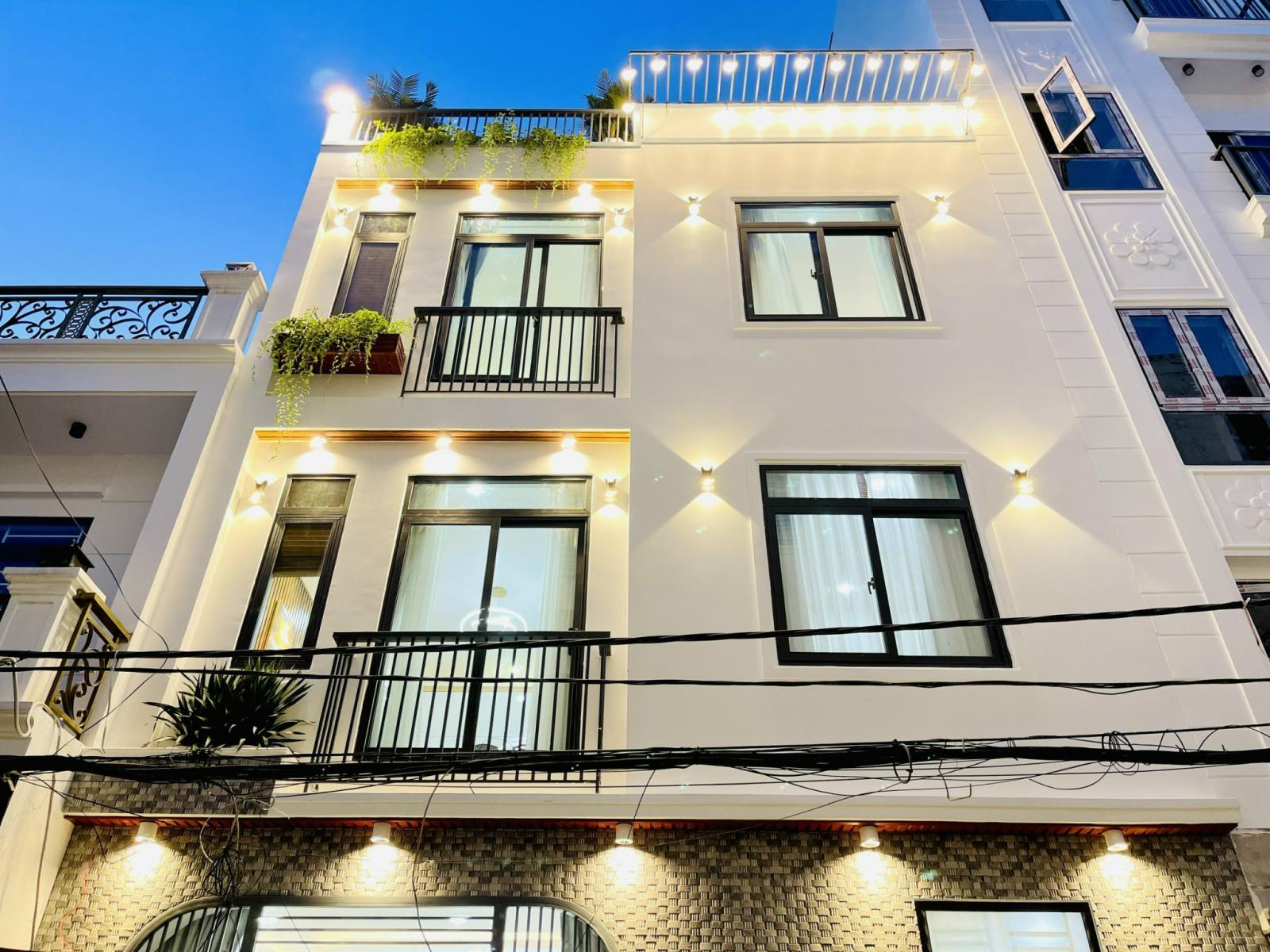 Bán nhà riêng tại Đường Hoàng Văn Thụ, Phường 4, Tân Bình, Tp.HCM diện tích 46m2  giá 8.6 Tỷ