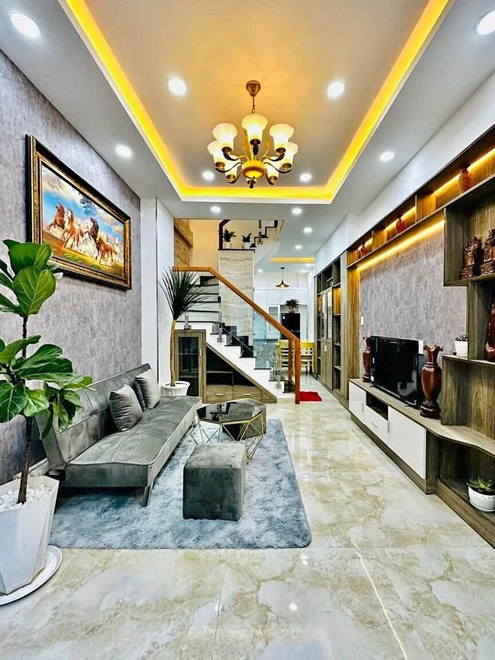 Nhà Khu Vip ngay Chợ Hồ Văn Long- Bình Tân,160m2,  4 tầng, 2 tỷ 850 triệu