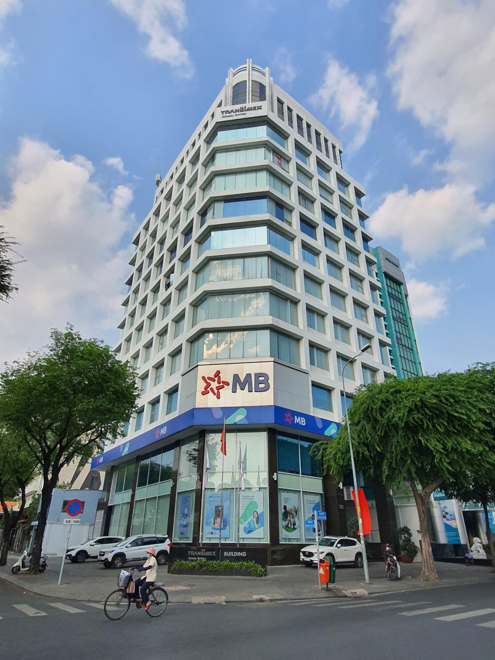 Building góc 2 mặt tiền đường Lê Lai - Nguyễn Văn Tráng, P. Bến Thành, Quận 1. 2 Hầm - 12 tầng