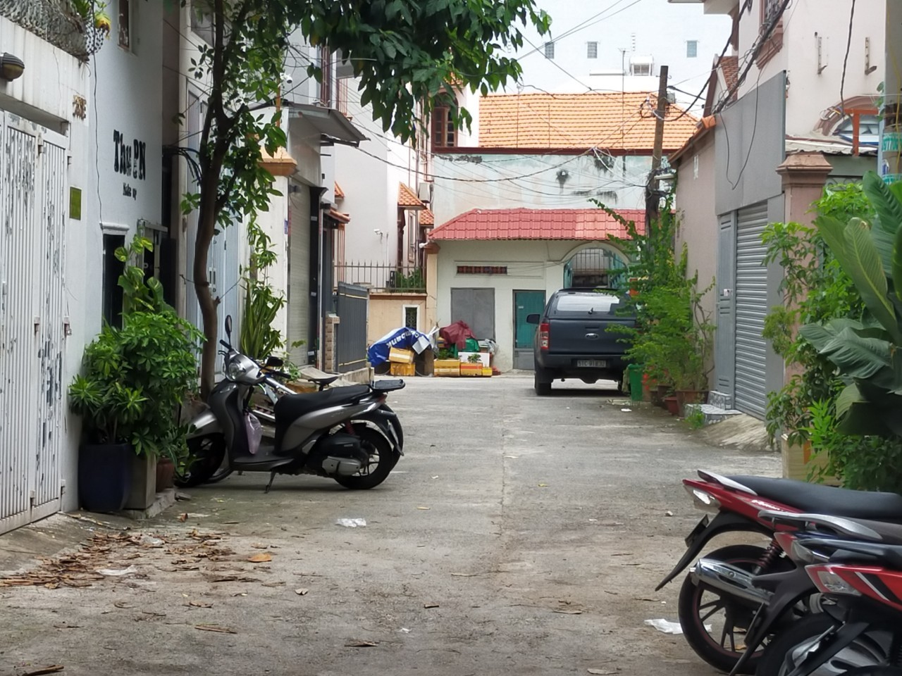 Bán nhà đường Nguyễn Xí, P13, quận Bình Thạnh, ngay chợ cầu Đỏ, khu sầm uất, 4x20m.