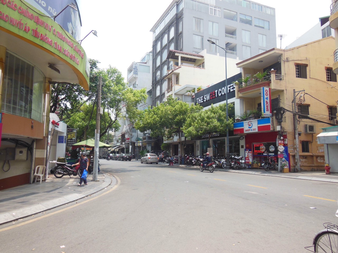 Tôi chính chủ cần bán nhanh nhà góc 2mt đường Tạ Uyên - Nguyễn Chí Thanh ,để đi định cư, giá 43 tỷ