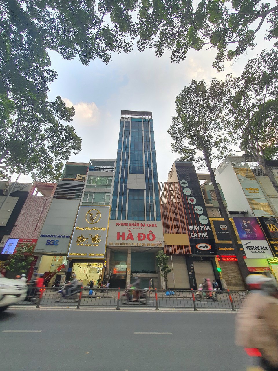 Bán tòa nhà văn phòng 10x26m (SD 1050m2) 6 tầng, đường Hồng Bàng quận 11, giá 69 tỷ