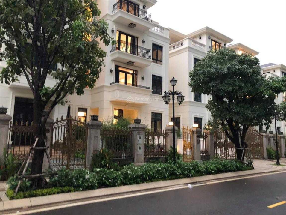 Bán nhà khu biệt thự phường Đa Kao quận 1, DT: 8.2x18m, 4 tầng có sân vườn, giá 28 tỷ TL