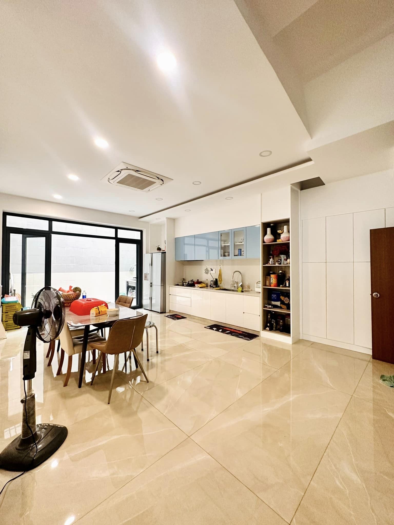 Cực rẻ 49tr/m2 gần đường Bình Long, Tân Phú, nhà còn mới, giá 4 tỷ 800