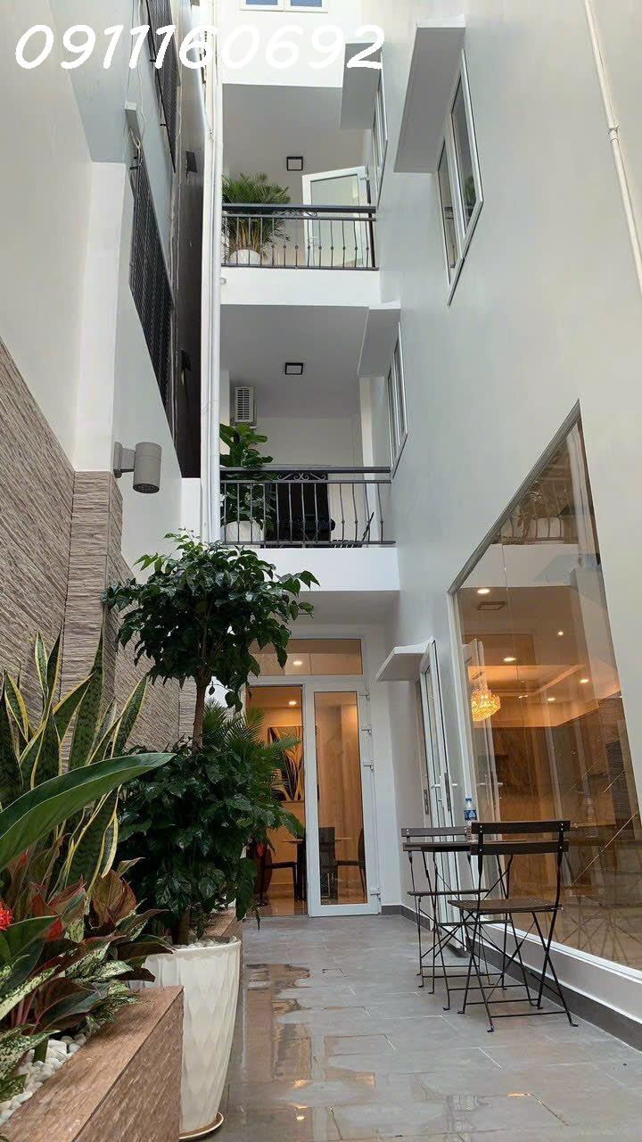 Bán Villa đường Lê thị Riêng, Phường Bến Thành, Quận 1.
