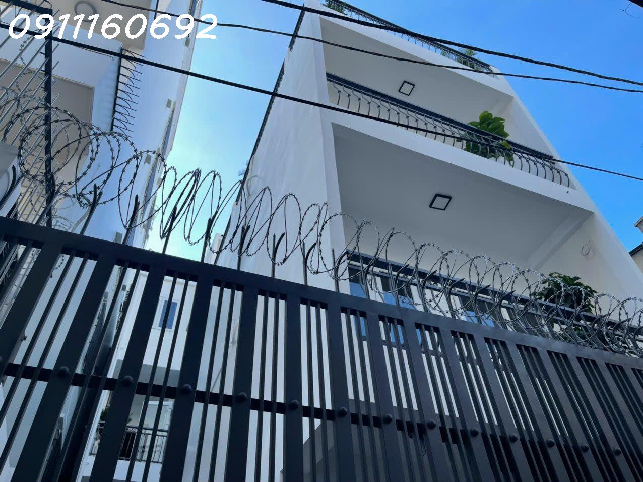 Bán Villa đường Lê thị Riêng, Phường Bến Thành, Quận 1.