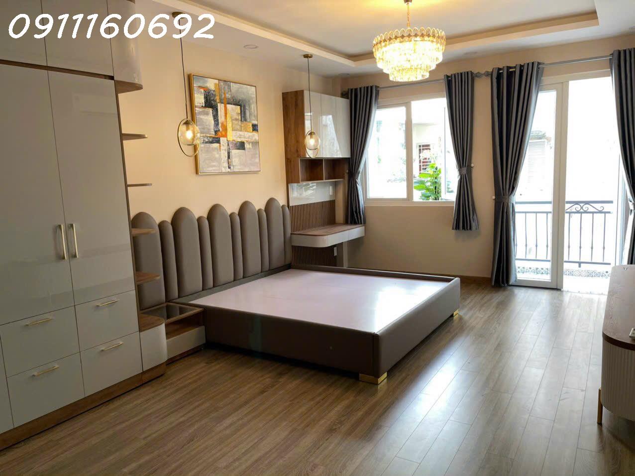Bán Villa đường Lê thị Riêng, Phường Bến Thành, Quận 1.