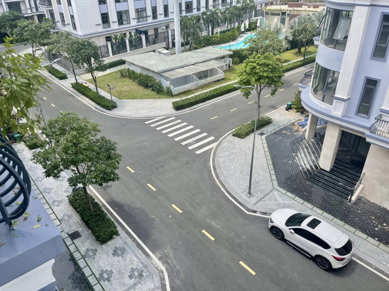 VẠN PHÚC CITY GIÁ TỐT NHẤT.  NHỈNH 28TỶ. 198M. 5 TẦNG. CÓ THANG MÁY