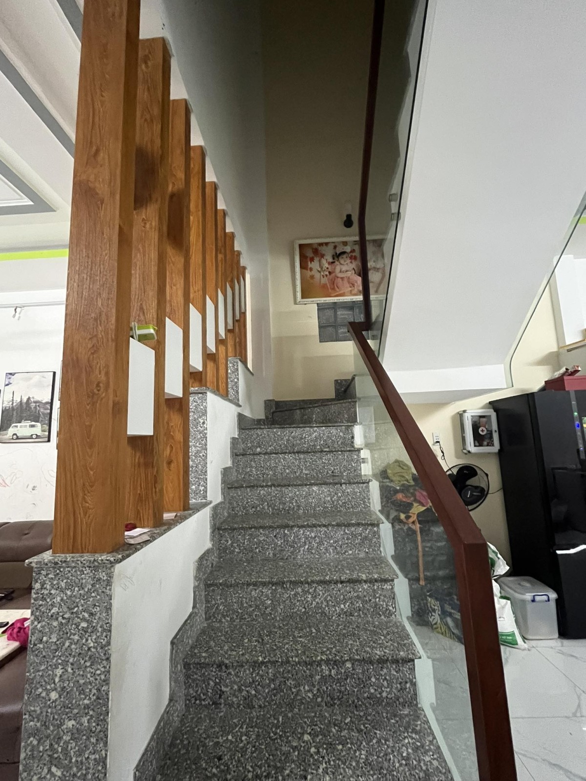 Làm ăn thua lỗ, bán gấp nhà 4 tầng hẻm xe hơi sát đường Tân Kỳ Tân Quý 3.98 tỷ. 