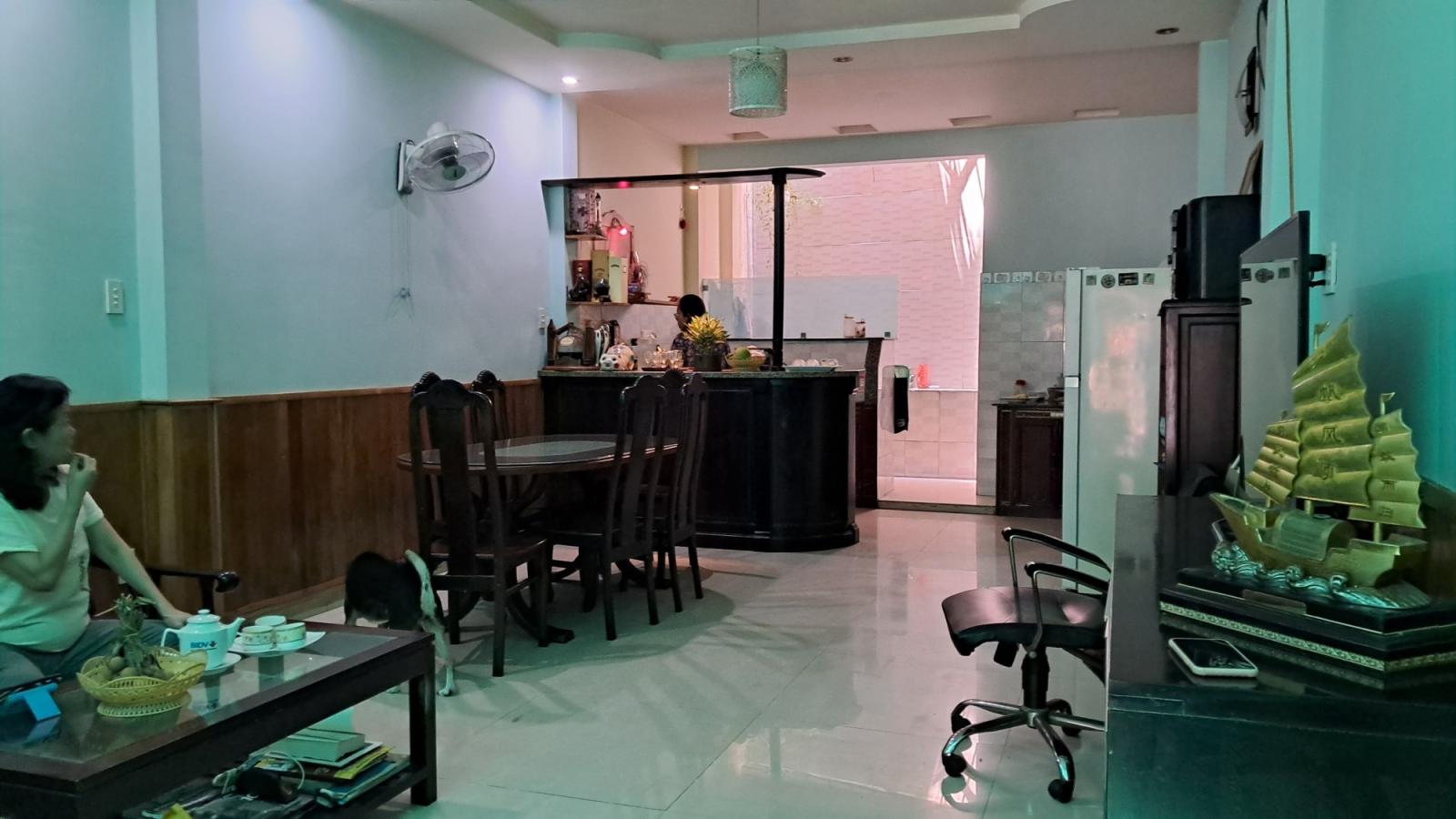Gấp gấp BÁN NHÀ MG PHAN HUY ÍCH TÂN BÌNH 4 TẦNG 8PN 110M2 18 TỈ 