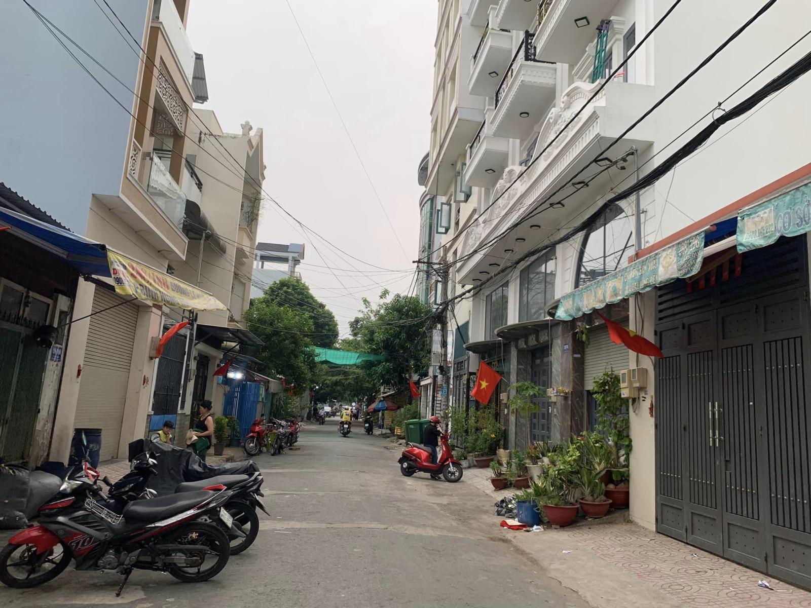 Bán nhà hẻm 6m Bà Hom Quận 6 - 4x16m 3 Lầu mới 5PN - ở và KD