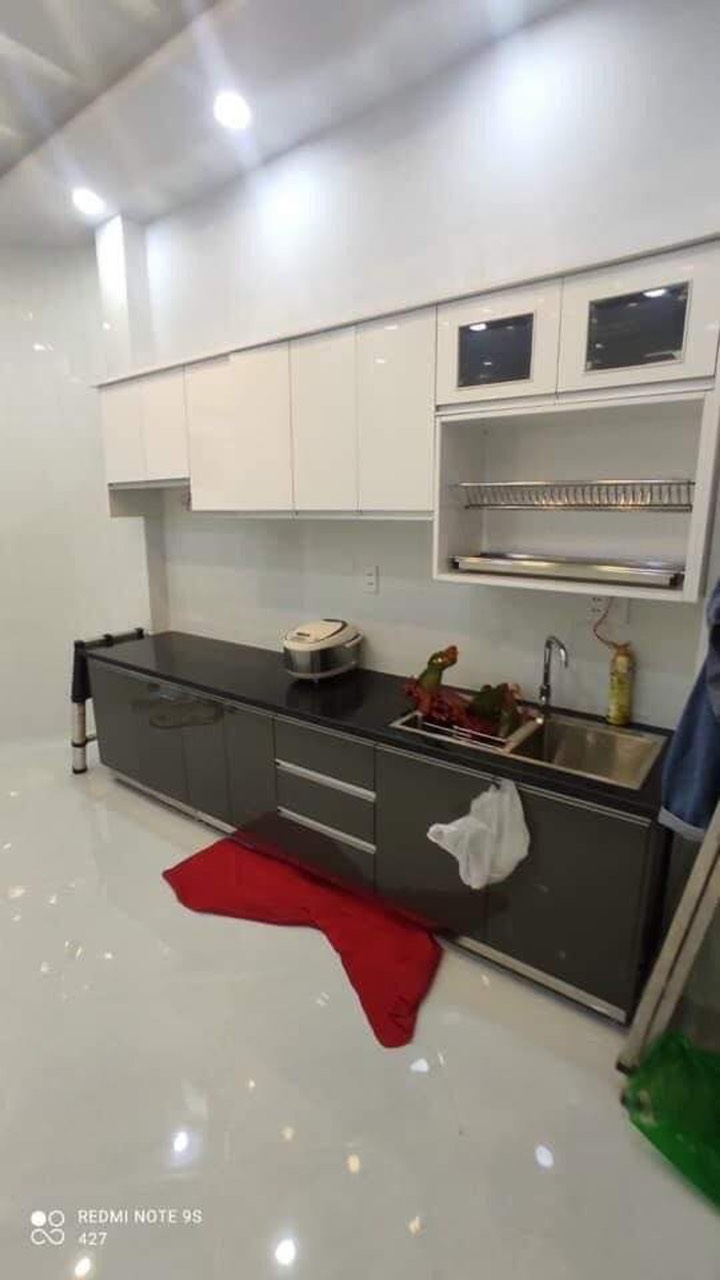 Định cư Cần bán căn góc 3MT Trần Bình Trọng, P.2, Q.5 (3x13m) 4 tầng