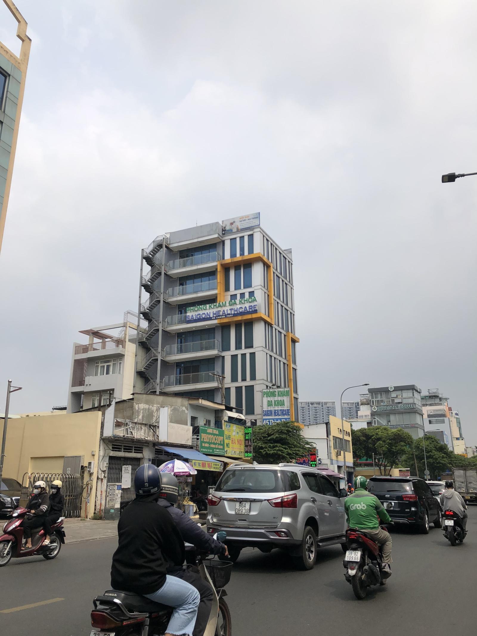 Bán GẤP nhà mặt tiền đối diện ĐH Kinh tế Nguyễn Tri Phương. Hầm 5 lầu 4.2x20m vuông vức