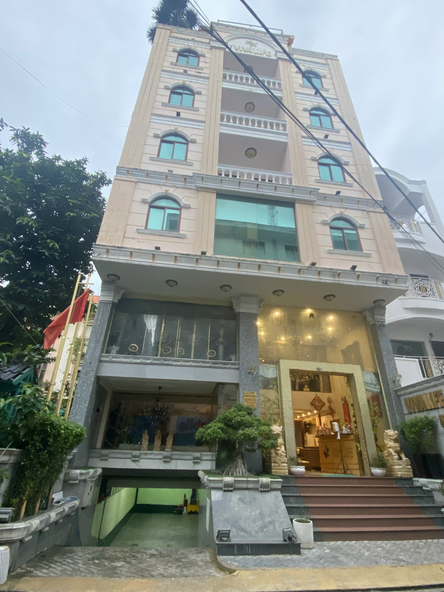 Bán Gấp 1 Siêu Phẩm Building Đường Nguyễn Trãi, P.nCT, Q.1 (10x19m) hầm + 8 tầng