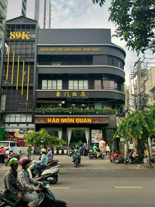 Chính chủ cần bán nhà mặt tiền Nguyễn Thiện Thuật, Quận 3. DT: 6.2x18m (108m2) giá chỉ 36 tỷ