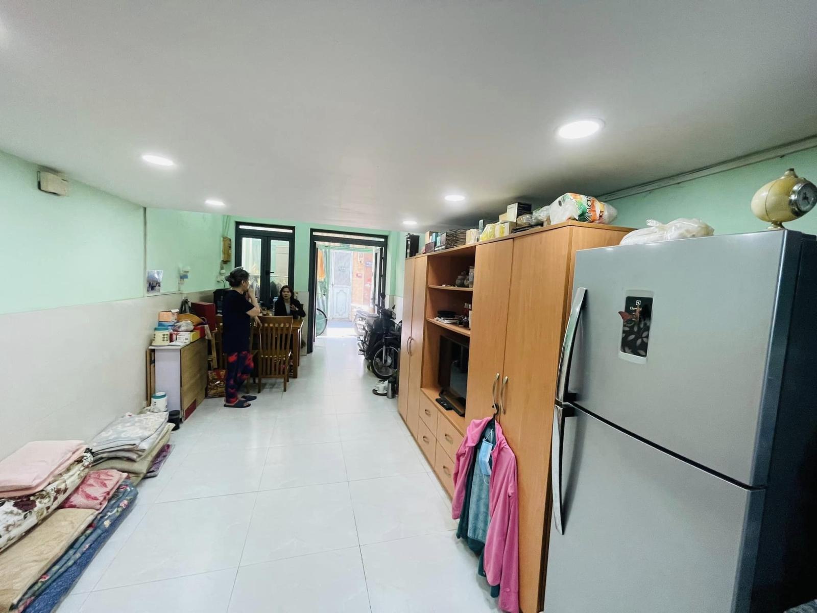 Bán nhà hẻm xe hơi Thành Thái P14 Quận 10 - 35m2 x 2 tầng