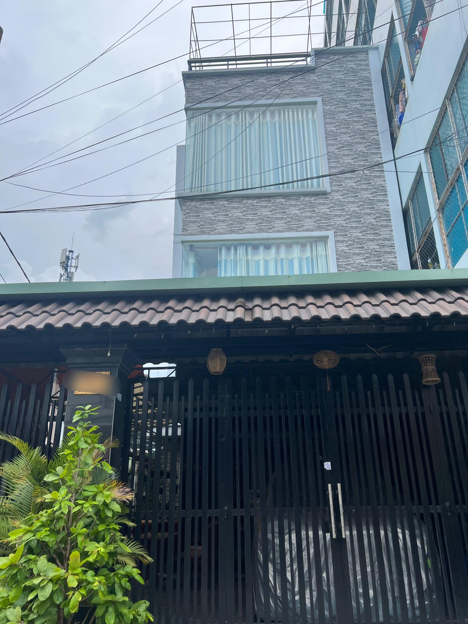 Bán nhà đường Nguyễn Thái Sơn p5  diện tích 12x18m, thu nhập 40tr/ tháng, gần ĐH Công Nghiệp.