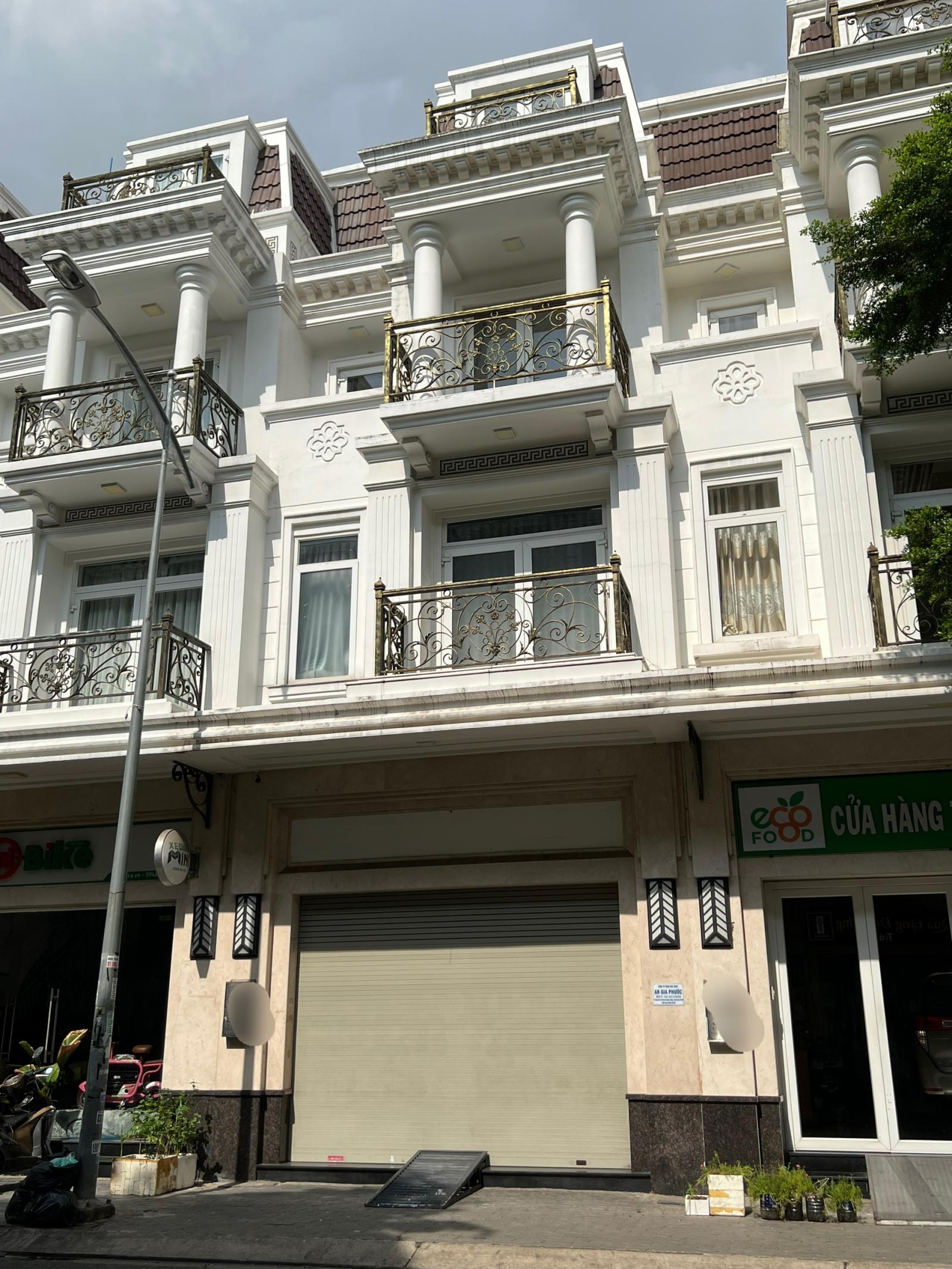 Bán nhà đường Nguyễn Thái Sơn p5  diện tích 12x18m, thu nhập 40tr/ tháng, gần ĐH Công Nghiệp.