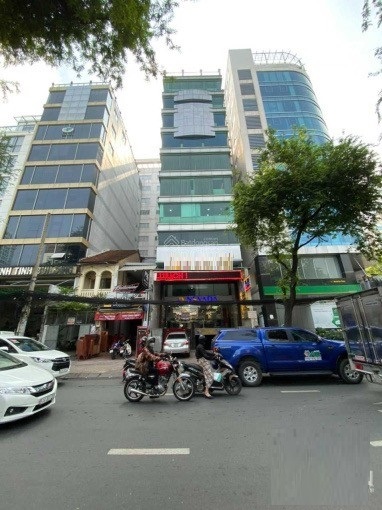 Tòa nhà - MT Nguyễn Trãi,P.3 Quận 5-DT: 5x22m - Hầm 8 Tầng - HĐT 180 triệu - giá 60 tỷ