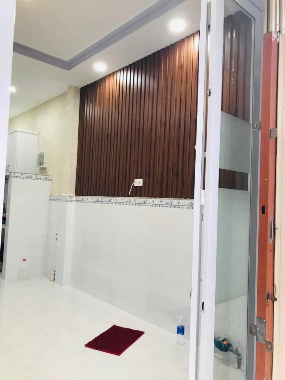BÁN NHÀ QUẬN 7 CHỈ 2.1 TỶ SÁT LOTTE MART