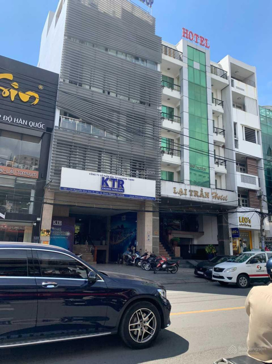 Bán nhà mặt tiền đường Cách Mạng Tháng Tám Quận 3, DT: 5.4 x 22m nhà 5 lầu thang máy giá 33 tỷ