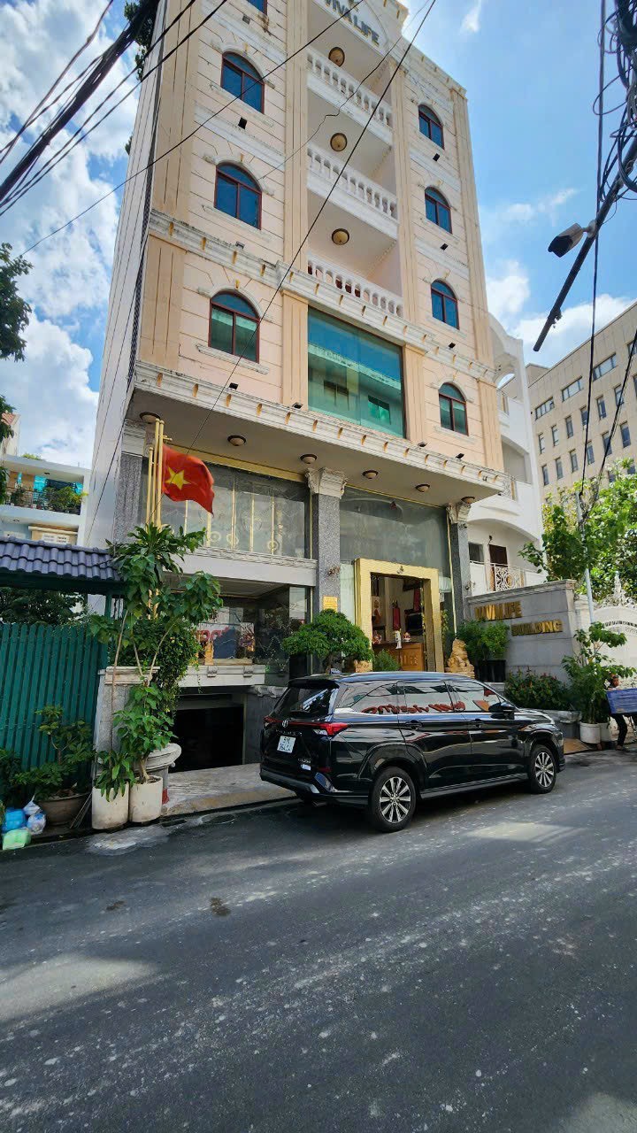 Tòa nhà đường Nguyễn Trãi, Phường Bến Thành, Quận 1 - hầm 10 lầu 